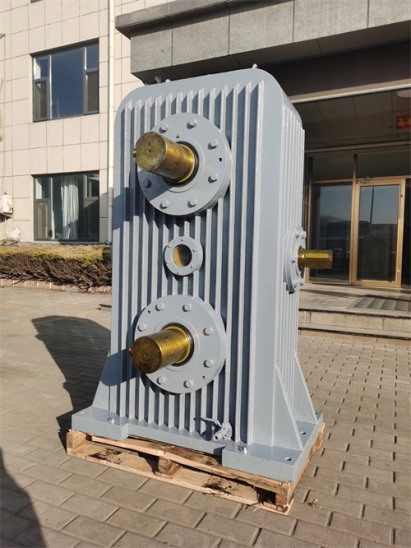 比亞迪電池板壓片機減速機