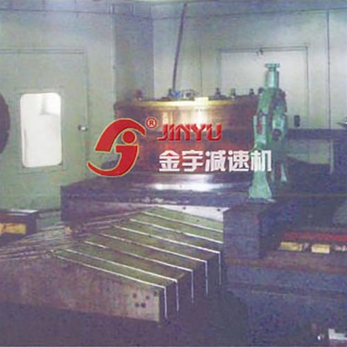 大型數控用包絡機床GJK75加工蝸輪