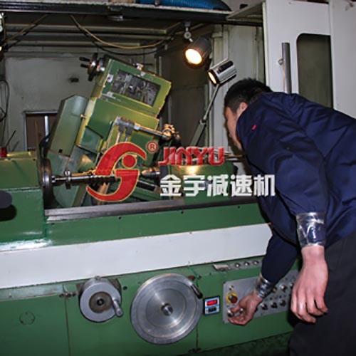 S7732蝸桿磨床，精度可達5級